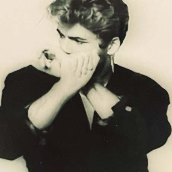 GEORGE MICHAEL Gorgeous B&W 8X10 Framed Photo NEW - Picture 2 of 6